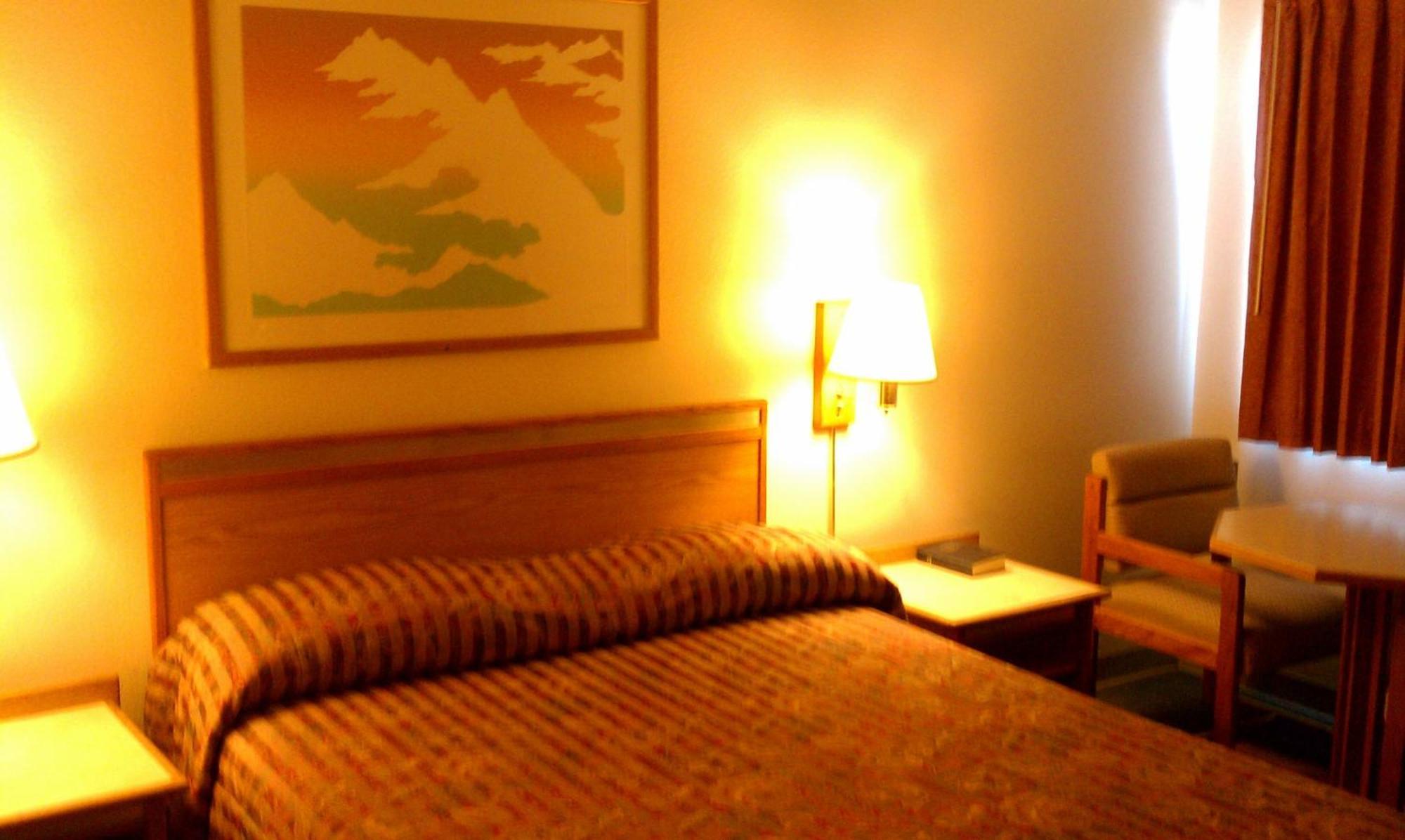 Colorado River Value Inn Bullhead City Exterior photo