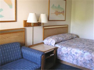 Colorado River Value Inn Bullhead City Room photo